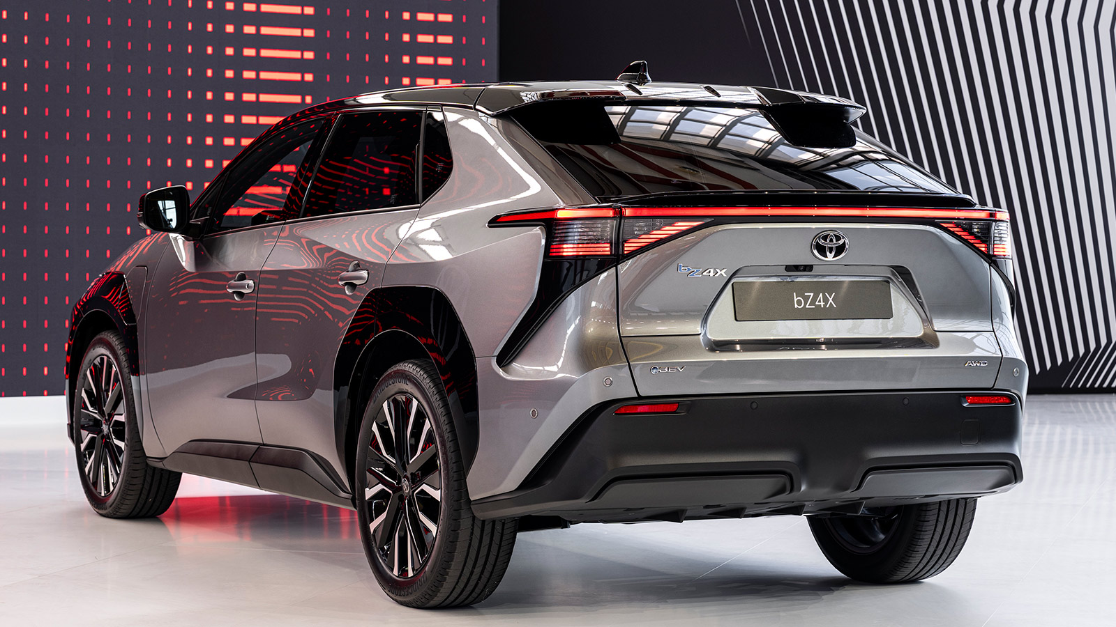 Πρεμιέρα για το ανανεωμένο Toyota bZ4X